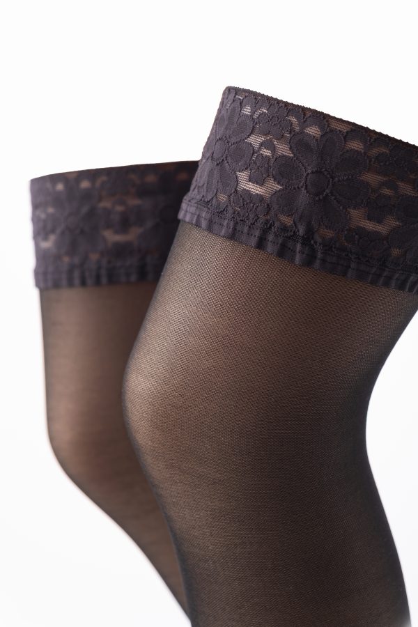 SEGRETA Autoreggente 140 DEN Medium-Strong Support Compression Hold-Ups