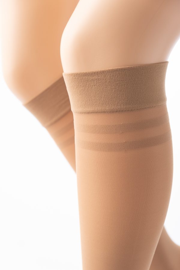 SEGRETA Silhouette Derm® 120 DEN Knee High Compression Socks